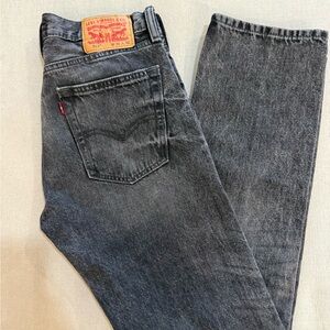Levi's 513 Vintage Men's Gray Straight Jeans with red tag